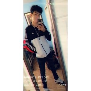 Meet your Posher, Aaron